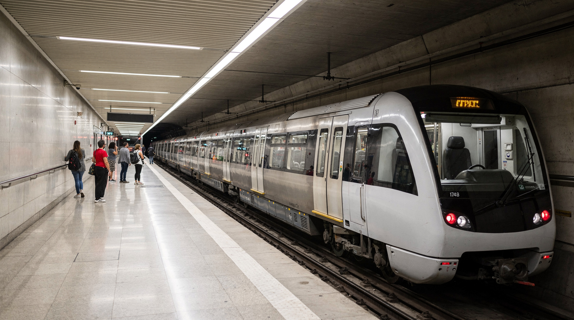 Porto metro expansion: the pink line, Bonfim, and Boavista connections — Porto's new Rosa (pink) metro line opened in phases from 2025. Here's what chang