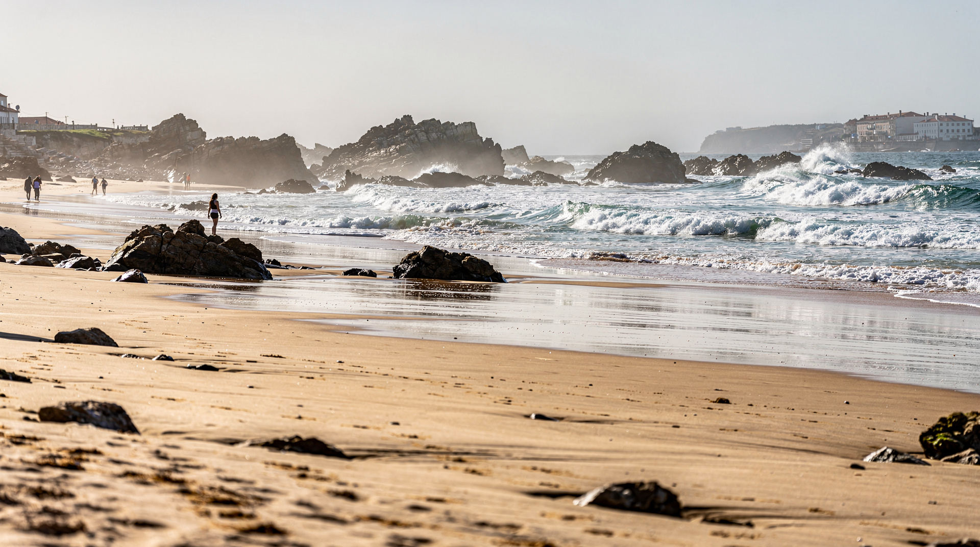 Best beaches near Porto — Foz, Matosinhos, Espinho, Miramar and Costa Nova compared — Honest comparison of Porto's best nearby beaches: water quality, crowd levels, h
