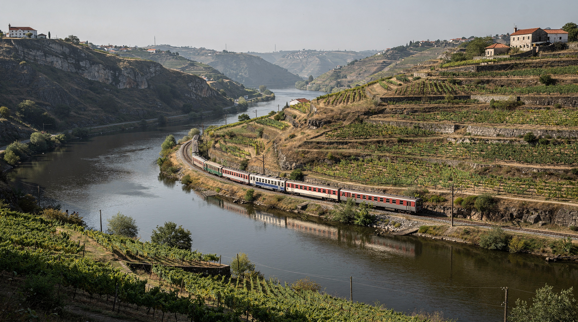 Douro Valley by train vs car vs tour — which is best for you?