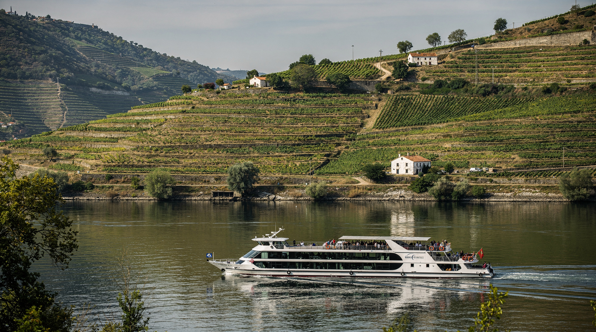 Crociera da Porto a Régua — guida completa alla gita in barca sul Douro (2026) — Crociera Porto–Régua sul Douro: com'è il viaggio in barca, qualità del pranzo, r