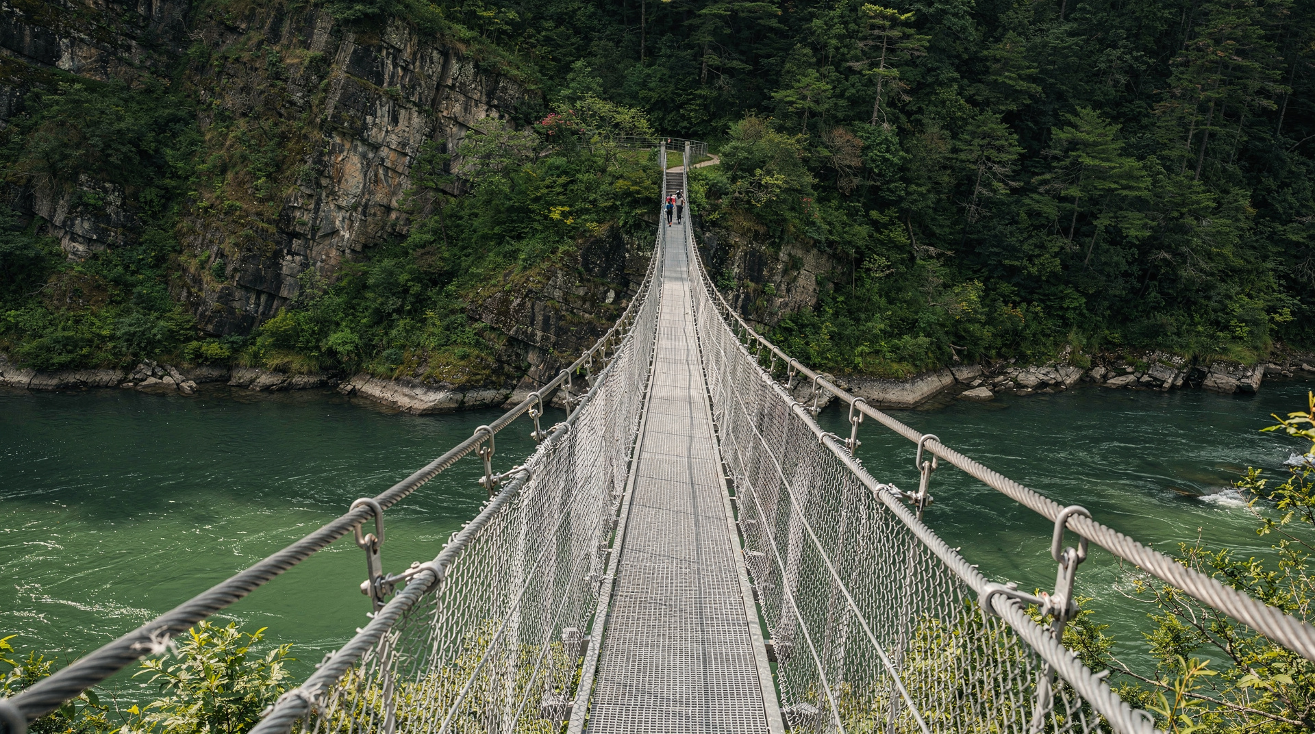 Arouca 516 bridge and Paiva walkways tour: is it worth the trip? — Honest review of the Arouca 516 suspension bridge and Paiva walkways tour from P